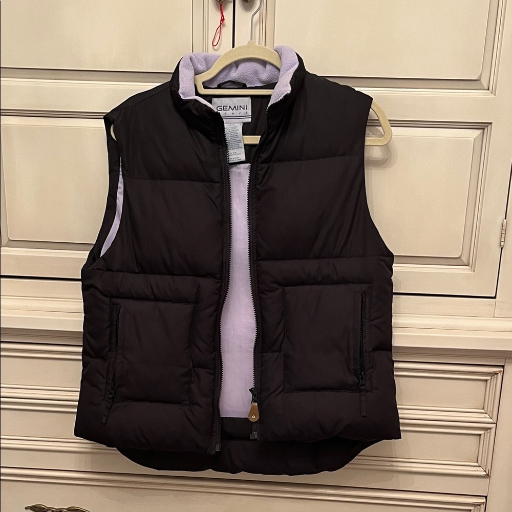 Women's Black Puffer Vest